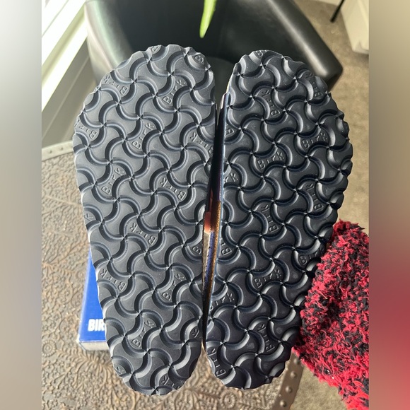 BIRKENSTOCK MADRID SANDALS IN VIOLET PATENT 35 EU  4-4.5 US - Picture 6 of 7